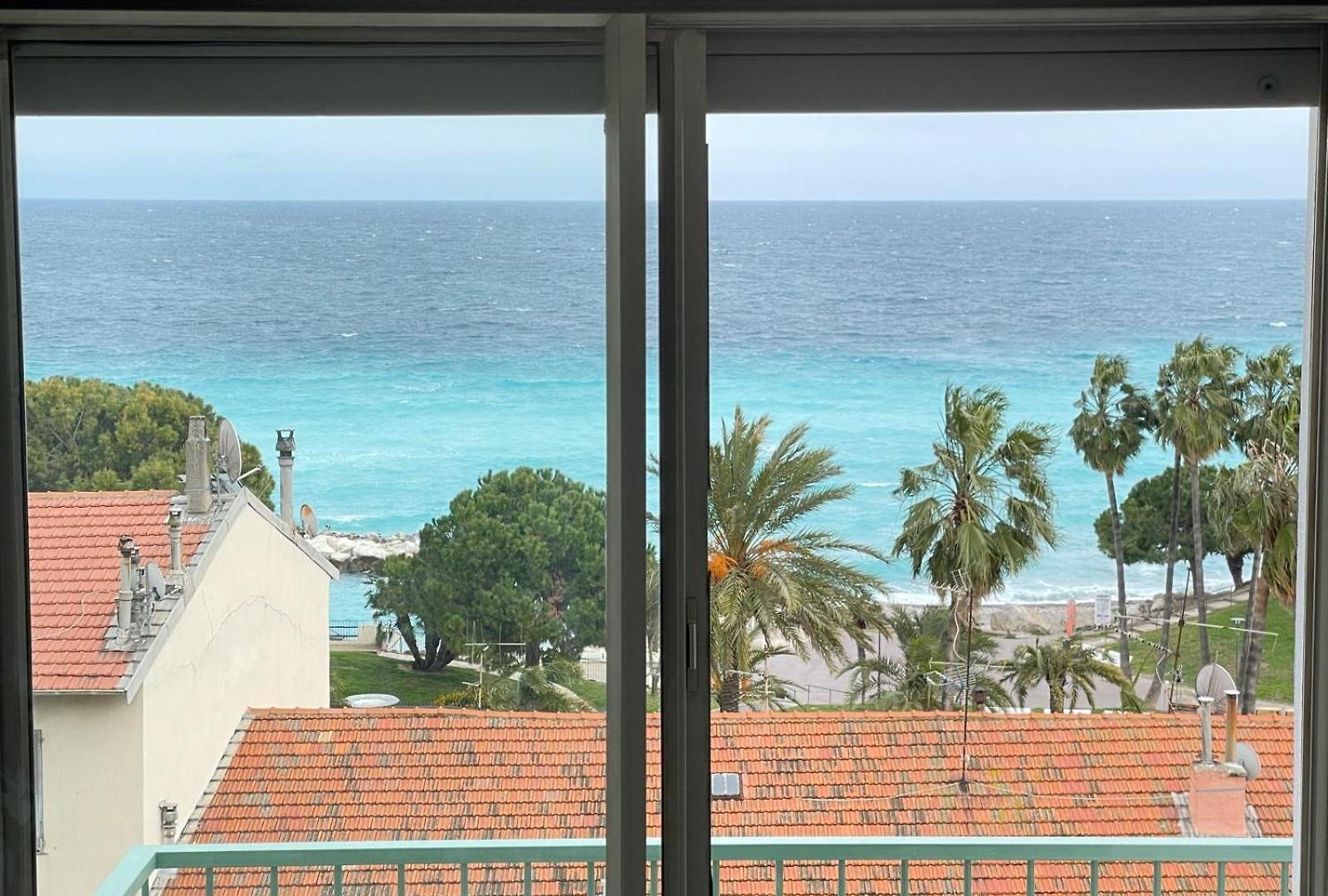 Appartement En Face De La Avec Vue Fantastique ! Nice