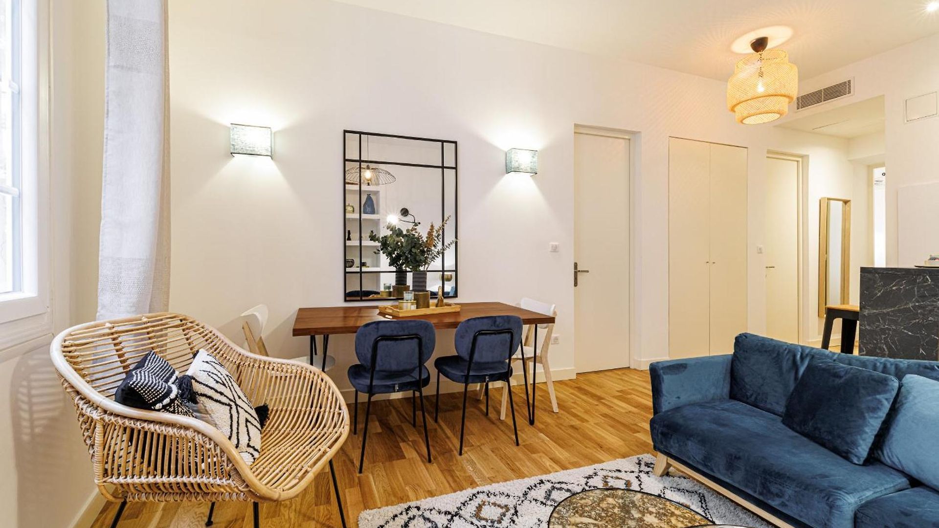 Appartement Chic & Cozy 2 Bdr Heart Of The Old Town *
