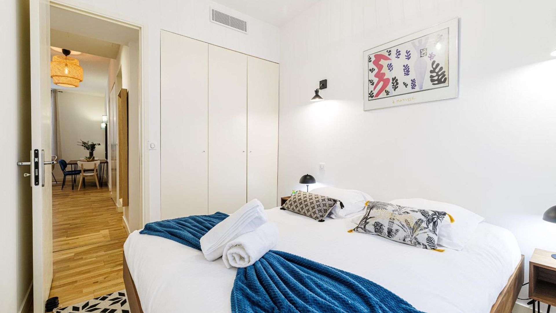 Chic & Cozy 2 Bdr Heart Of The Old Town Nice