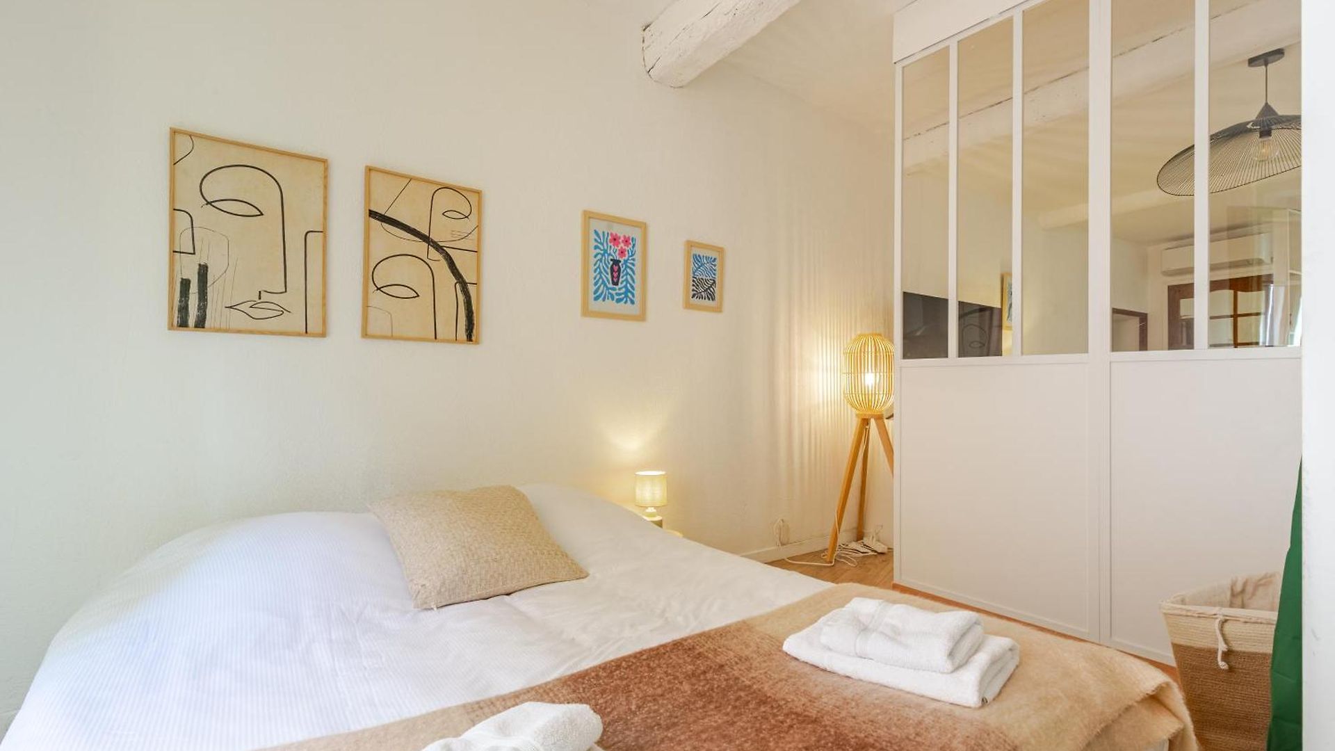 Cocon Et Paisible Au Coeur Du Vieux Apartment