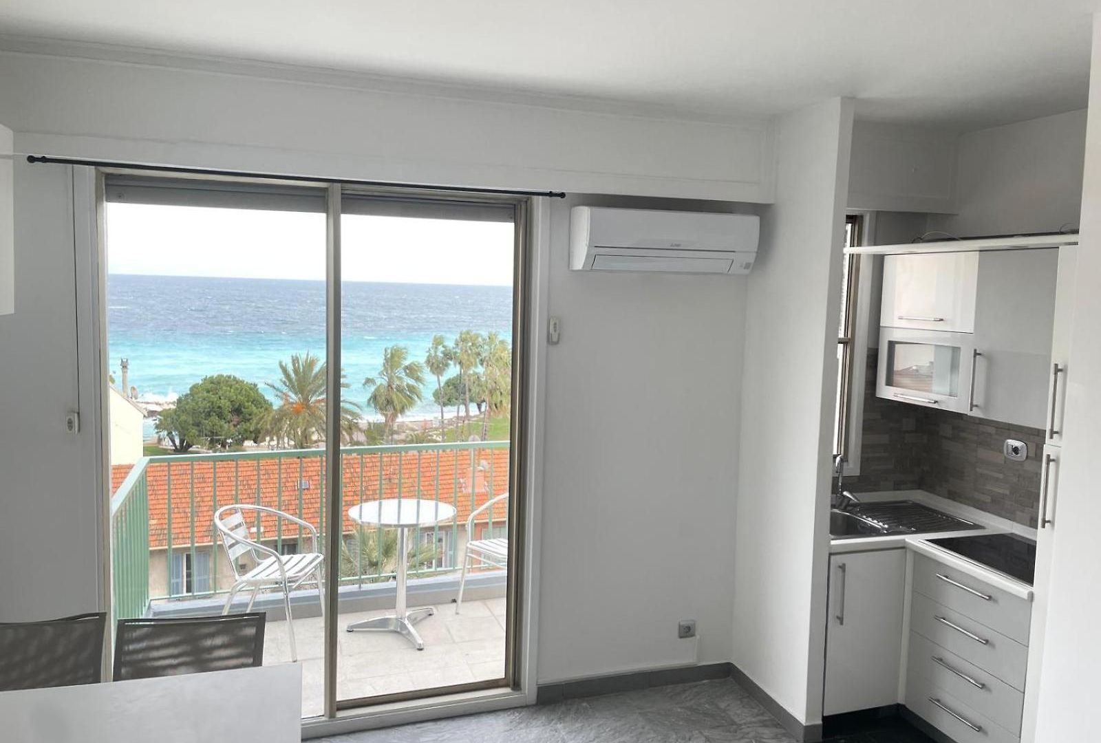 En Face De La Avec Vue Fantastique ! Appartement Nice