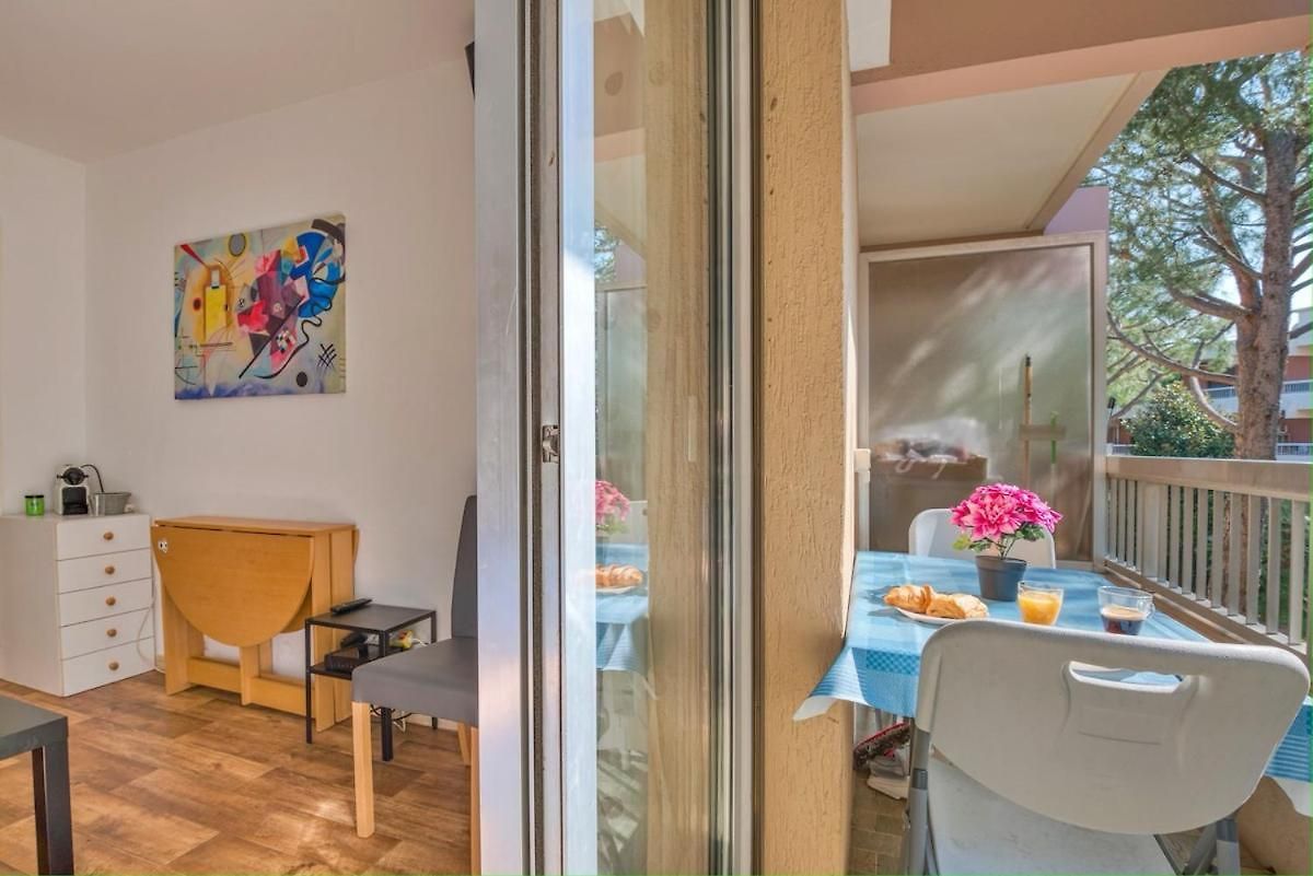 Le Petit Balcon
