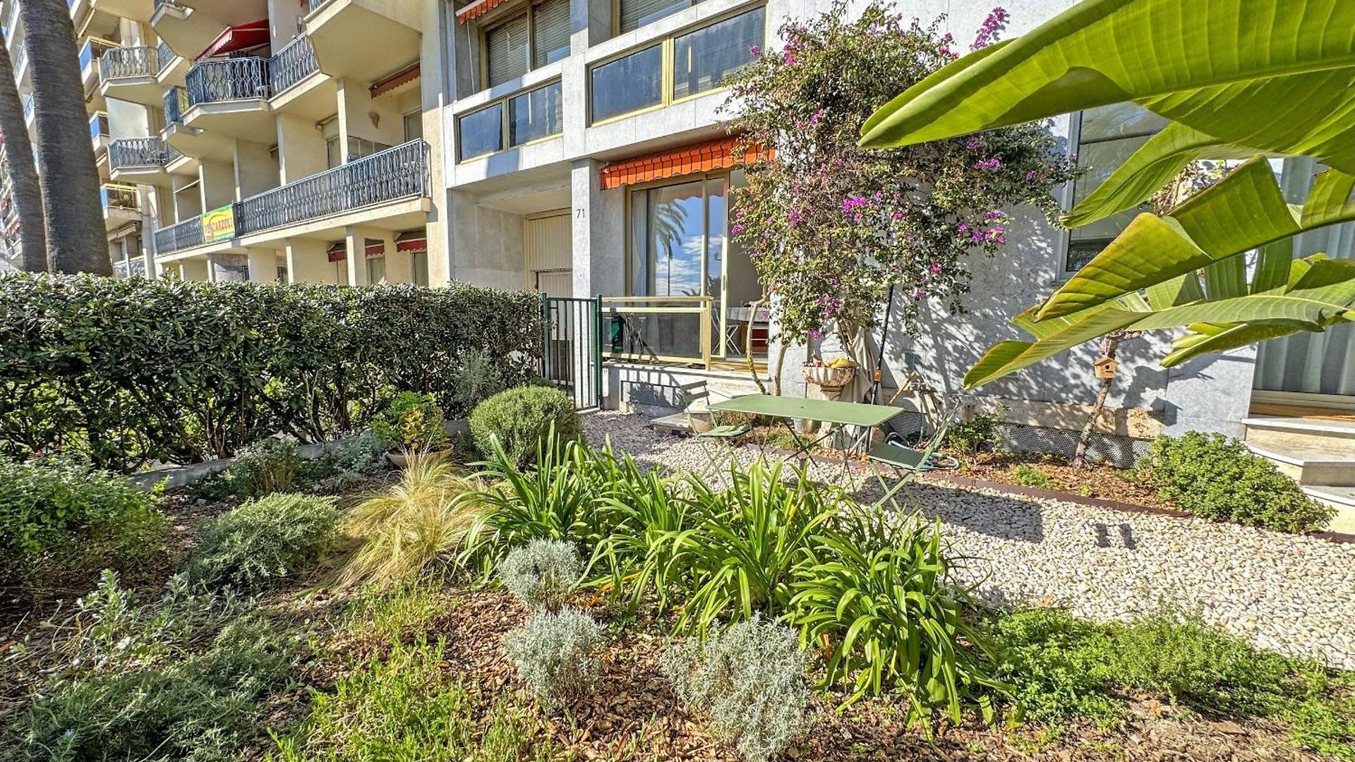 Cosy Sea Front Garden Appartement Nice