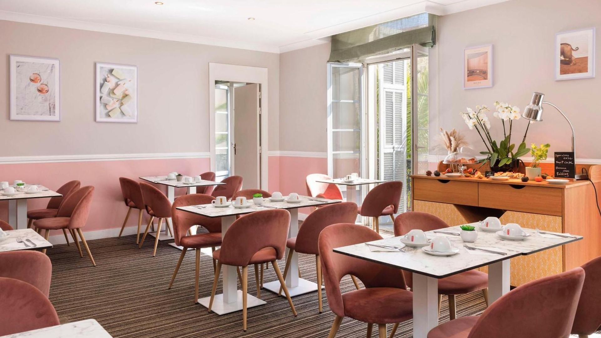 Western Lakmi Hotel 3*