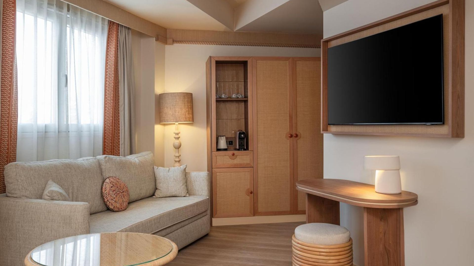 Le Soleia By Inwood 4*