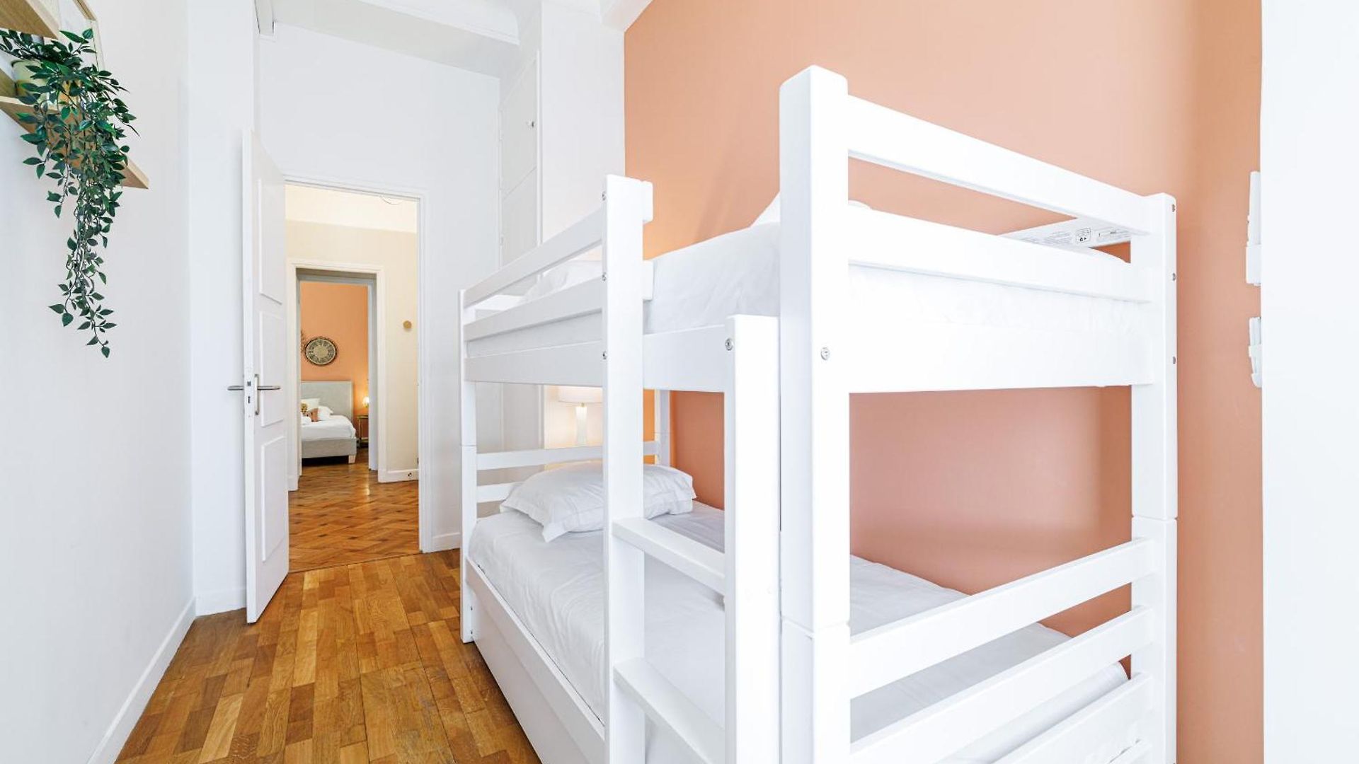 Promenade Des 2 Bdr Large Terrace Appartement