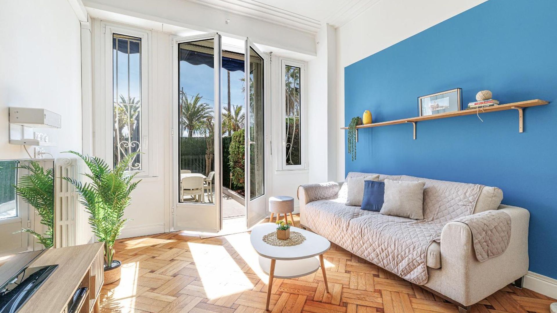 Promenade Des 2 Bdr Large Terrace