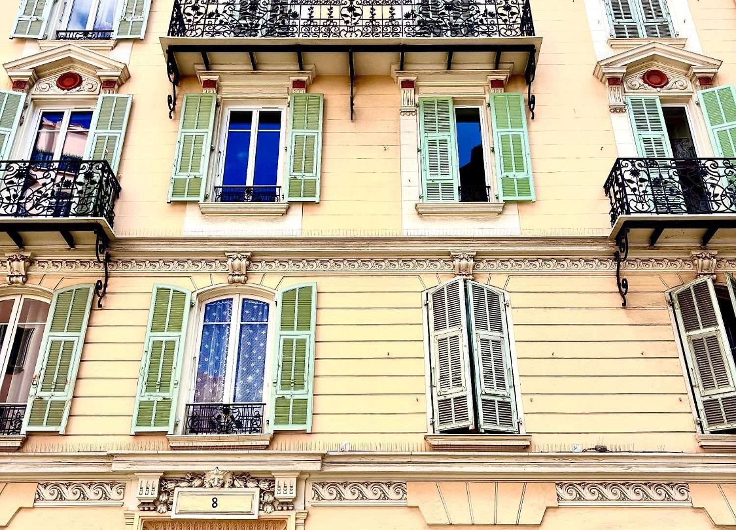 Duplex Moderne Port De *