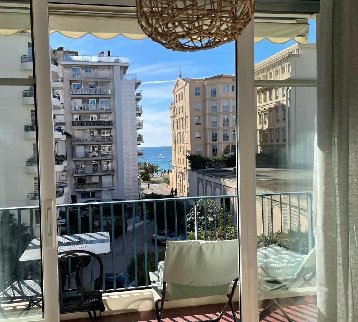 Appartement #26 Staywizus - Idealy Located Flat Ac 2mins Walk To Sea Balcony Nice