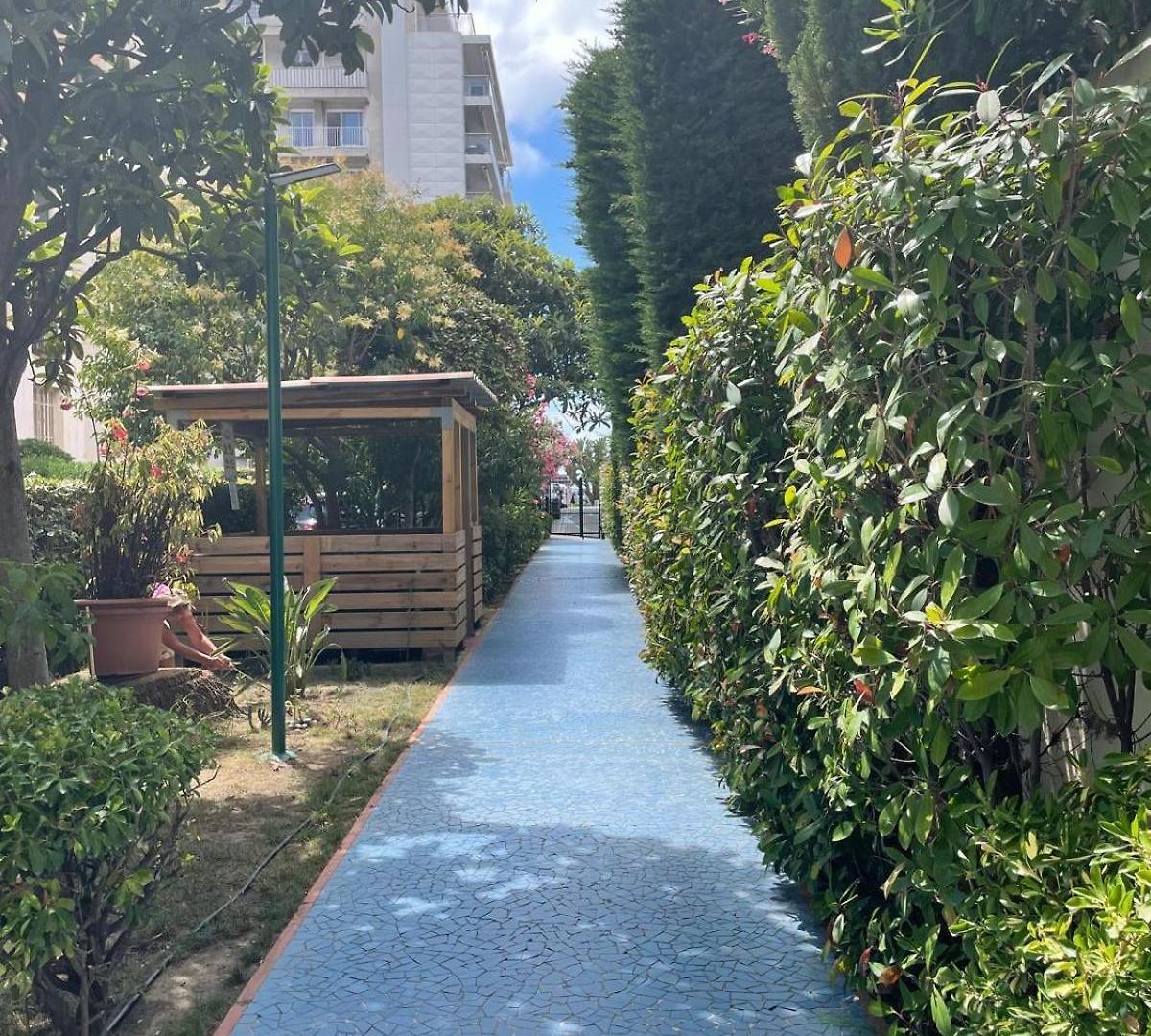 #26 Staywizus - Idealy Located Flat Ac 2mins Walk To Sea Balcony