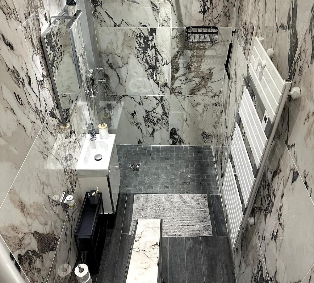 Au Coeur Du Vieux Emplacement Idéal! Appartement *