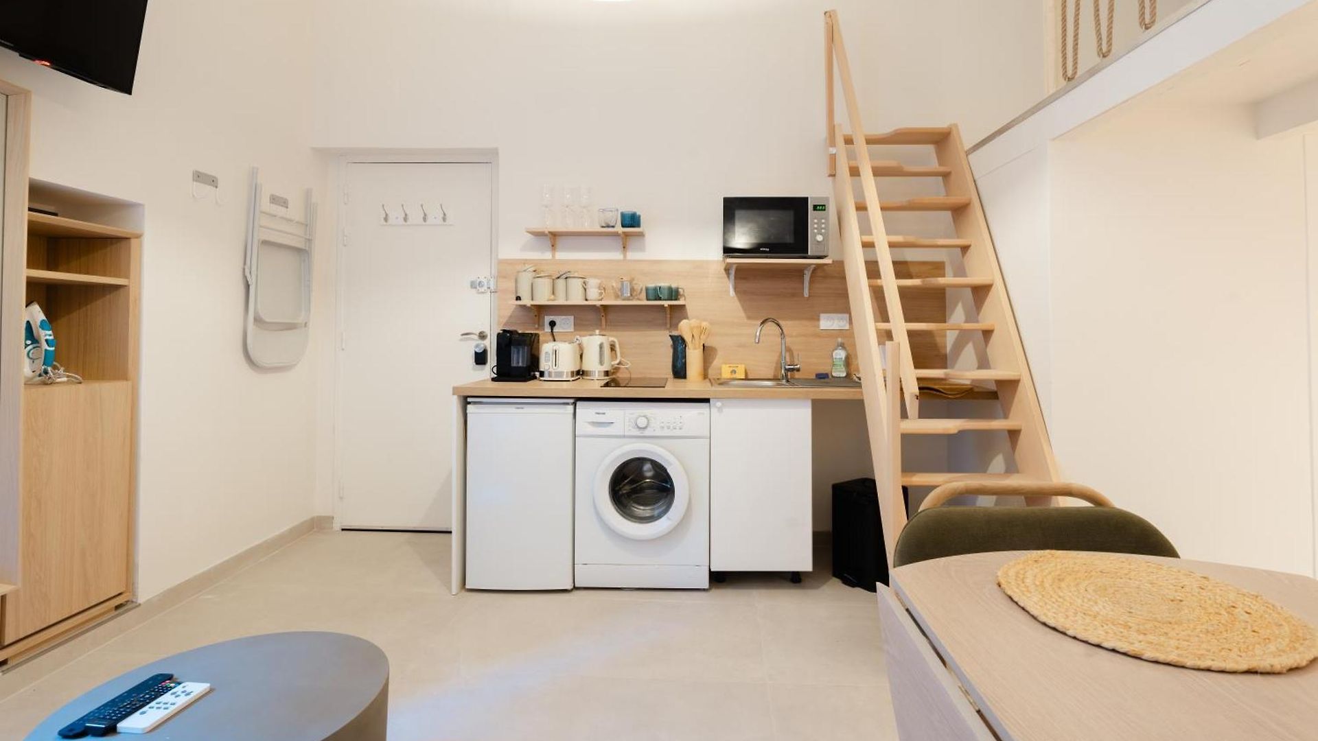 New- Cozy -4 Guests - Air Conditioning