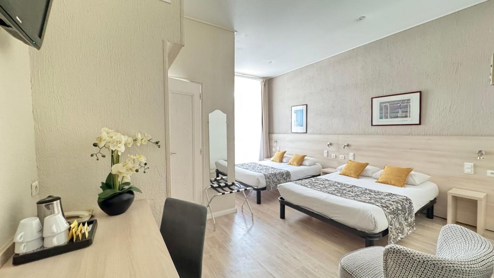 Helvétique 3* Nice
