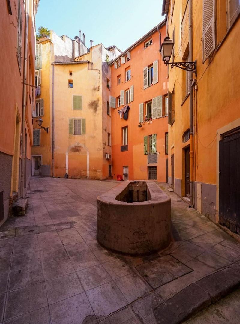 Au Coeur Du Vieux Emplacement Idéal! Appartement