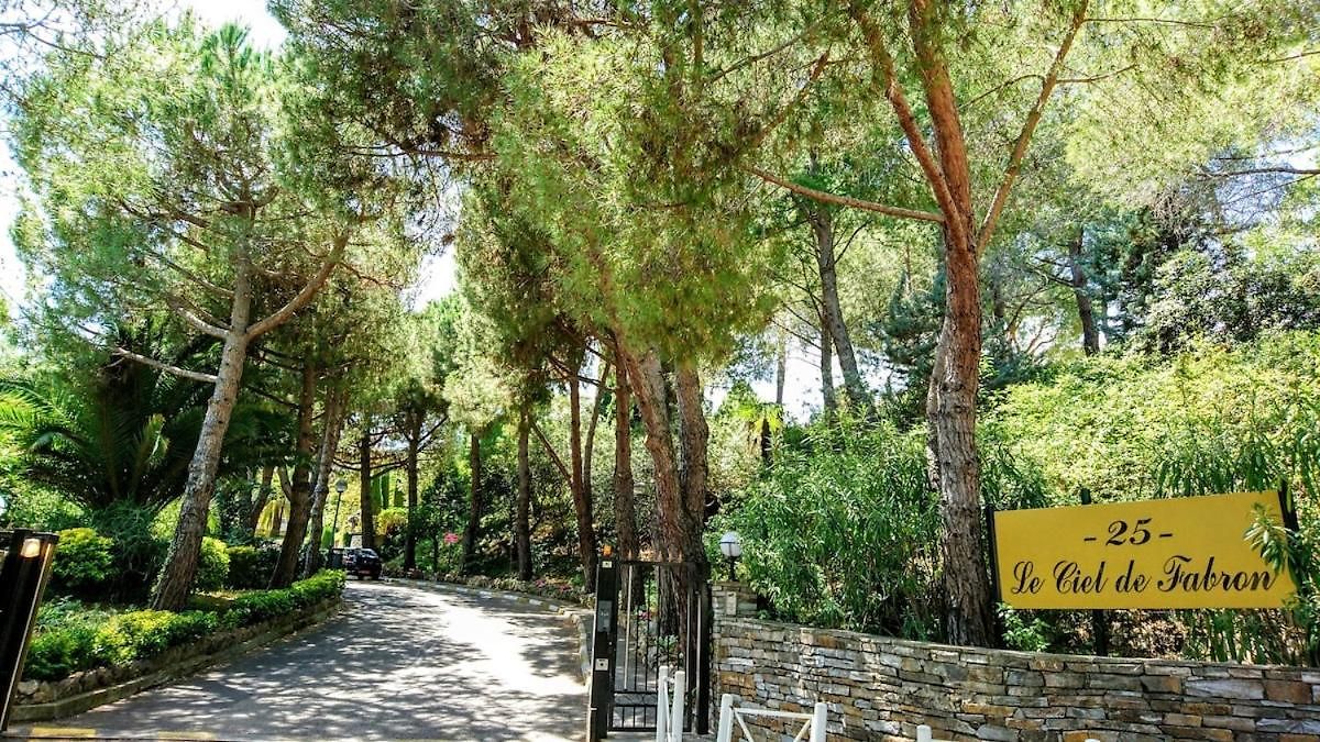 Appartement In A Private With Pool Nice
