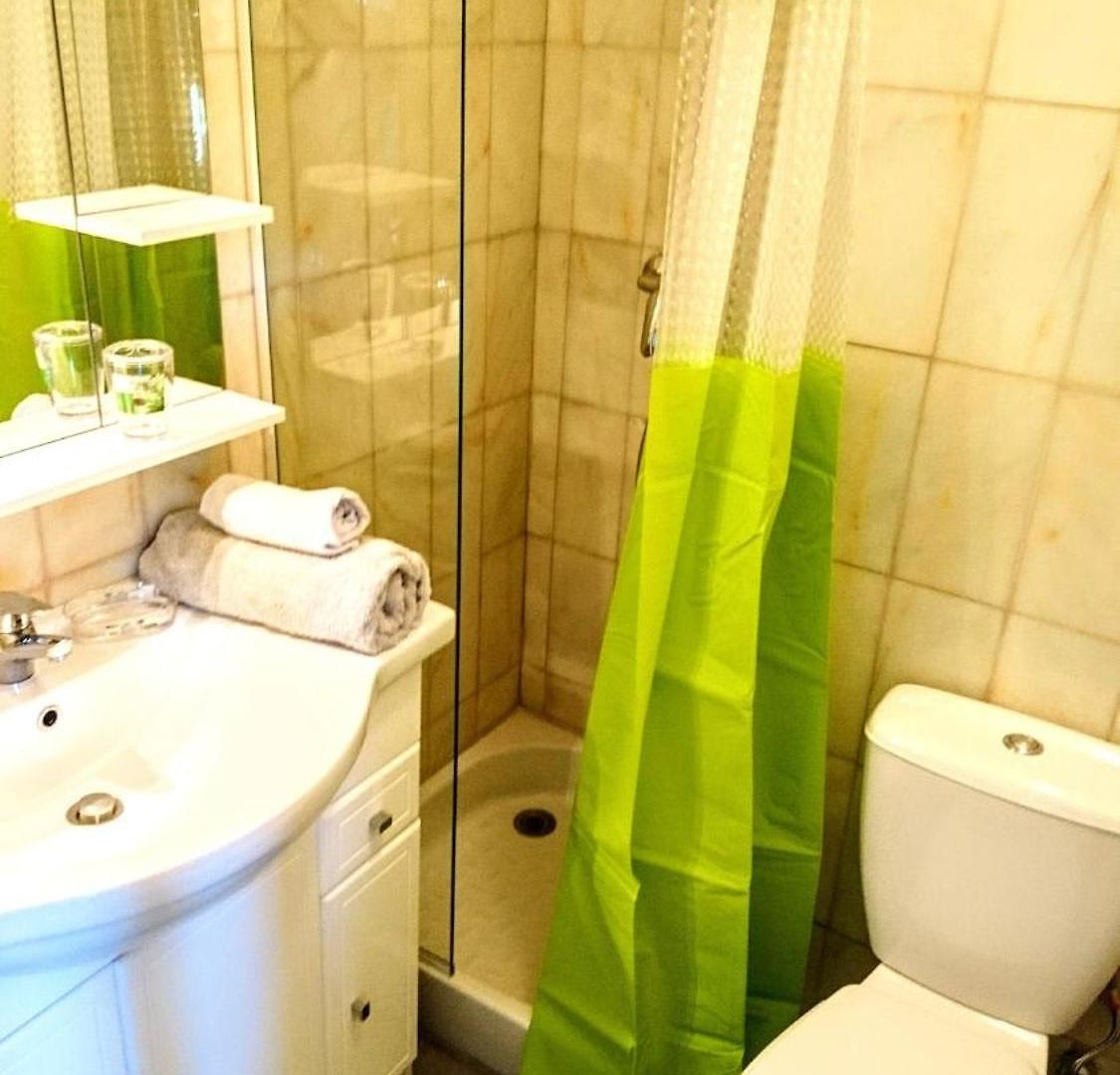 In A Private With Pool Appartement Nice