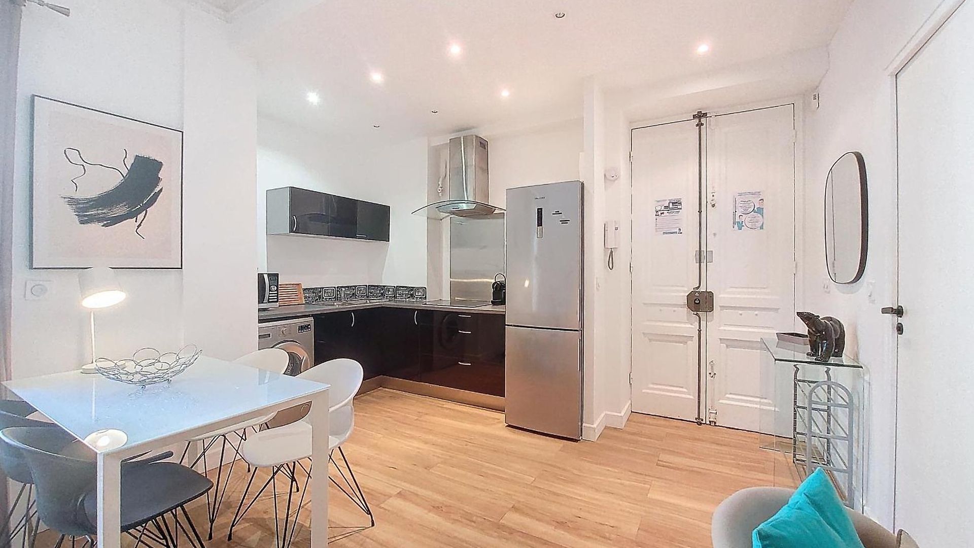 Nestor&jeeves - Cocoa - - Near Apartment *
