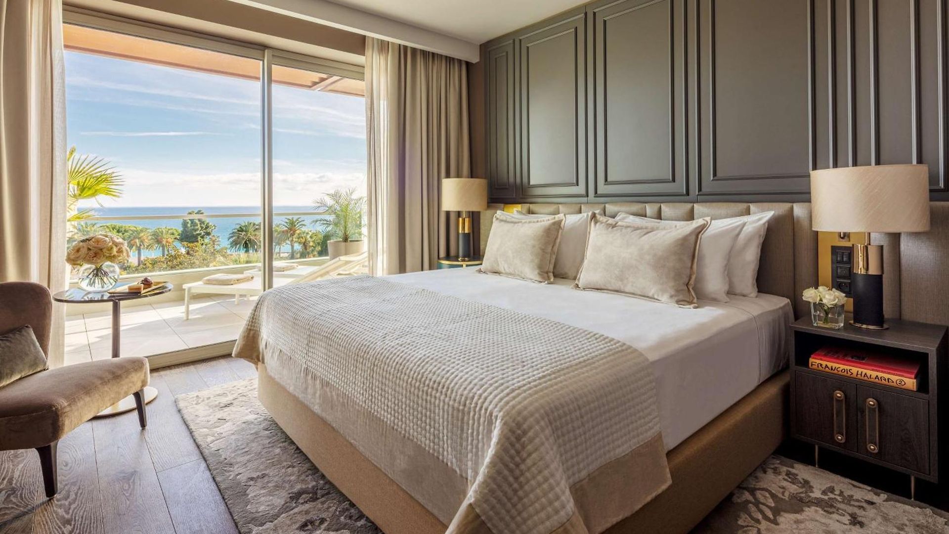 Hotel Anantara Plaza - A Leading Of The World