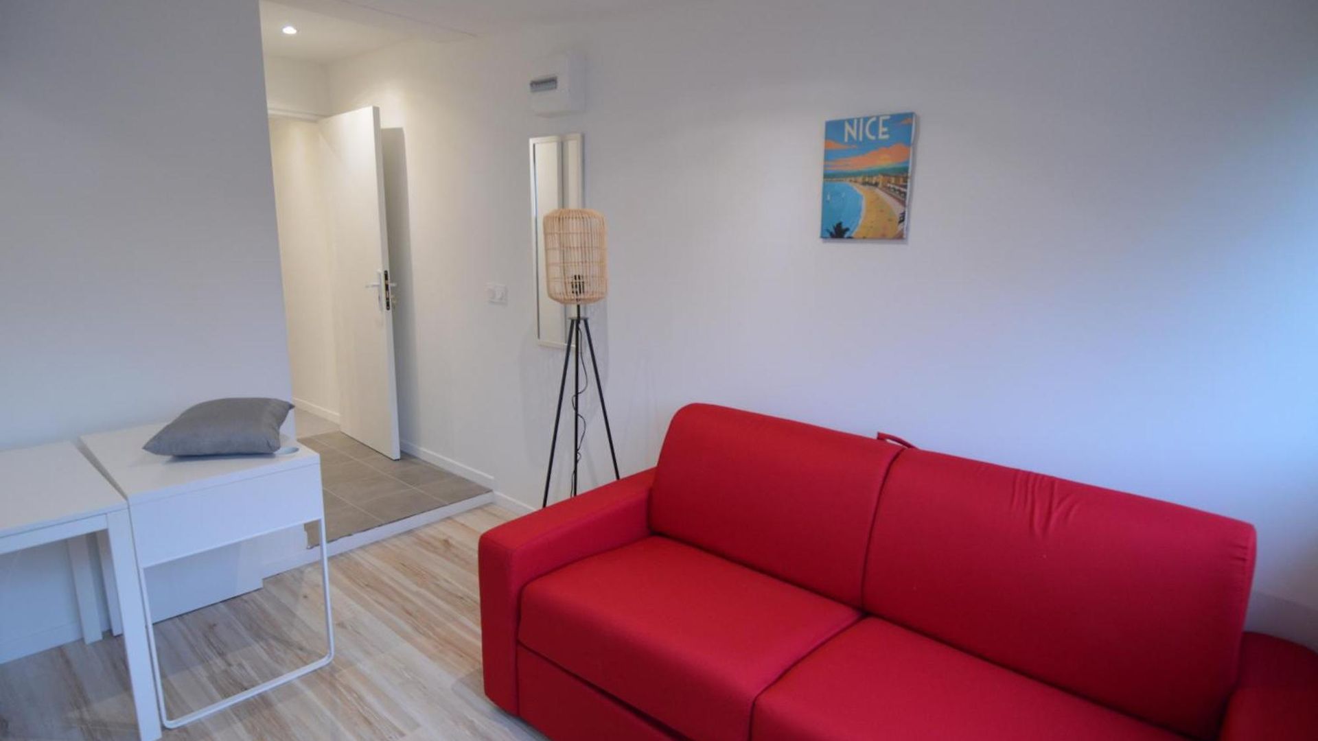 Cassin - Next To Tramway Line 2 Near Airport *
