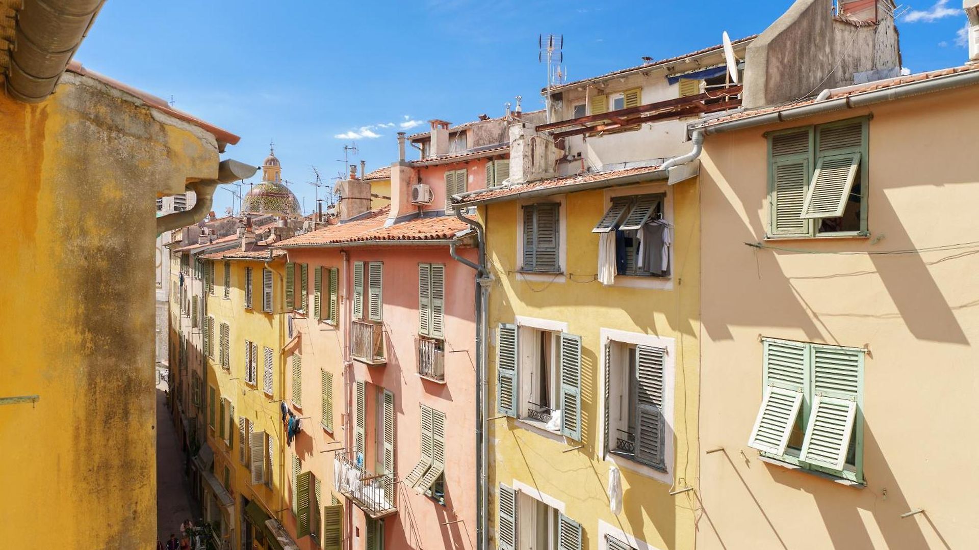 Renting - - Authentic Loft Old Rooftop View & Charm Apartment