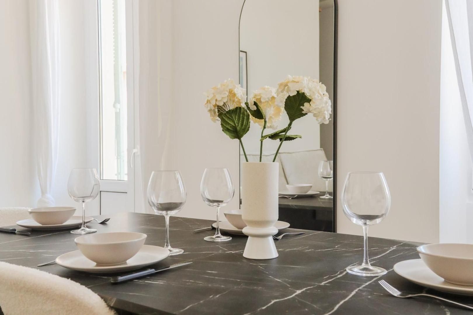 Fancy 3br Duplex Near Port & Old Town | By Airnest Appartement *