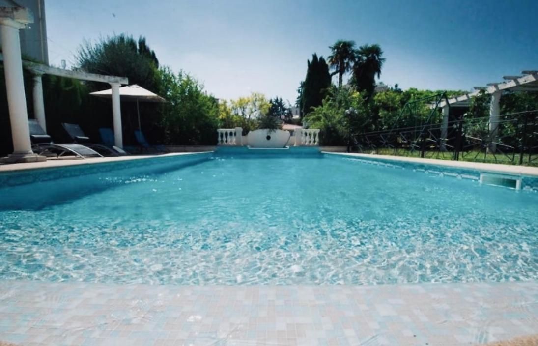 Prestigieuse Avec Piscine Privée Au Cœur De Villa *