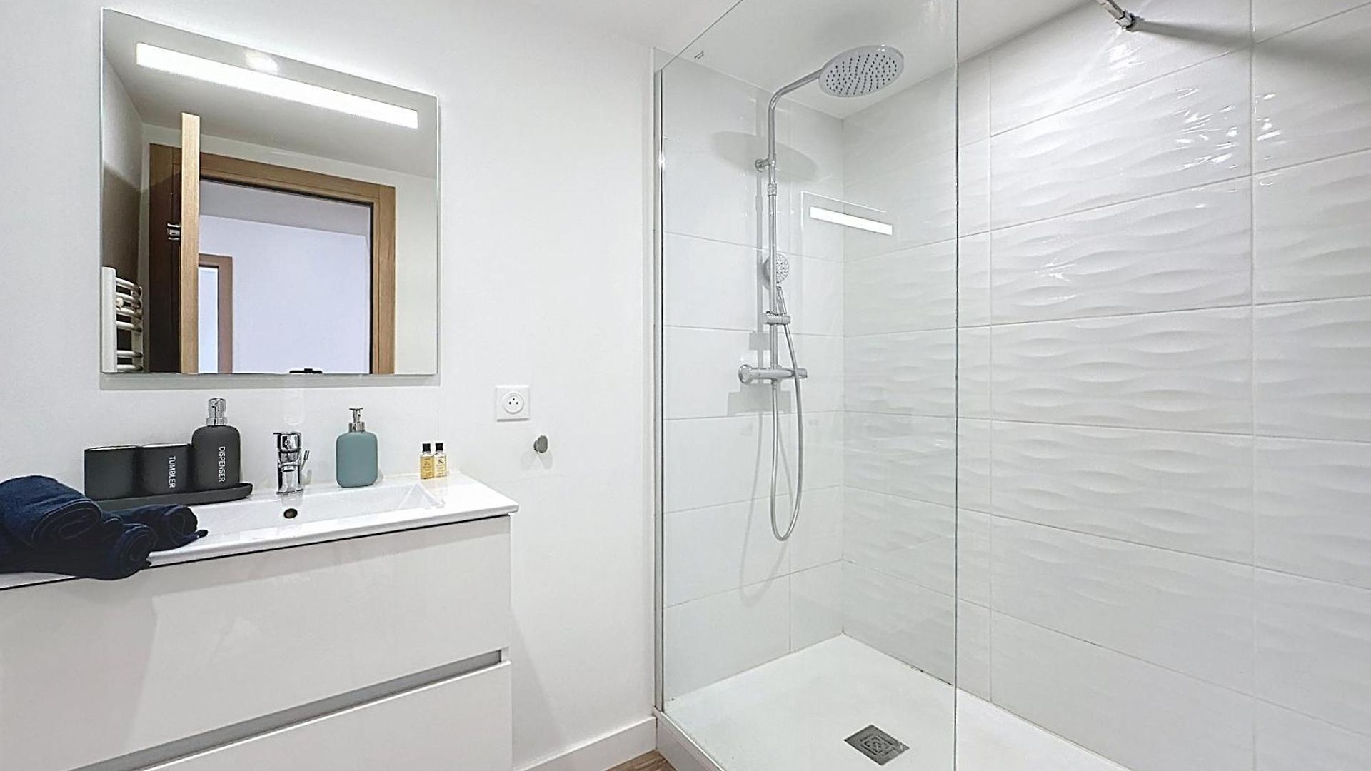 Apartment 3 Air-conditioned With Unobstructed View *