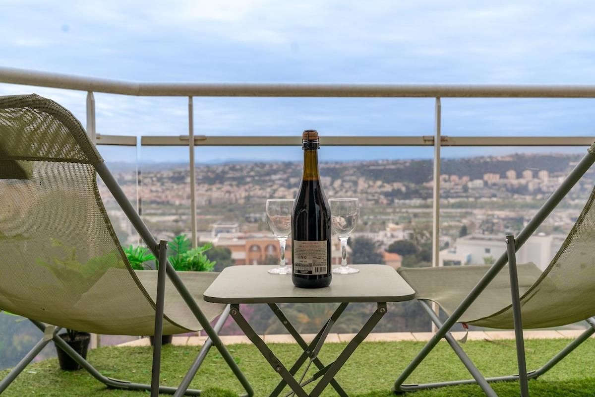 Appartement équipé Dans Résidence Avec Piscine à 10mn Du Centre