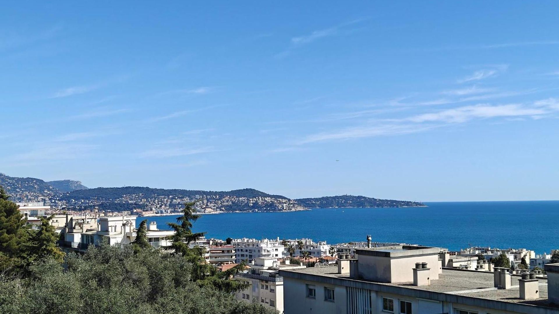 Apartment Toit Terrasse Nice-ouest Avec Parking, Clim Et Piscine *