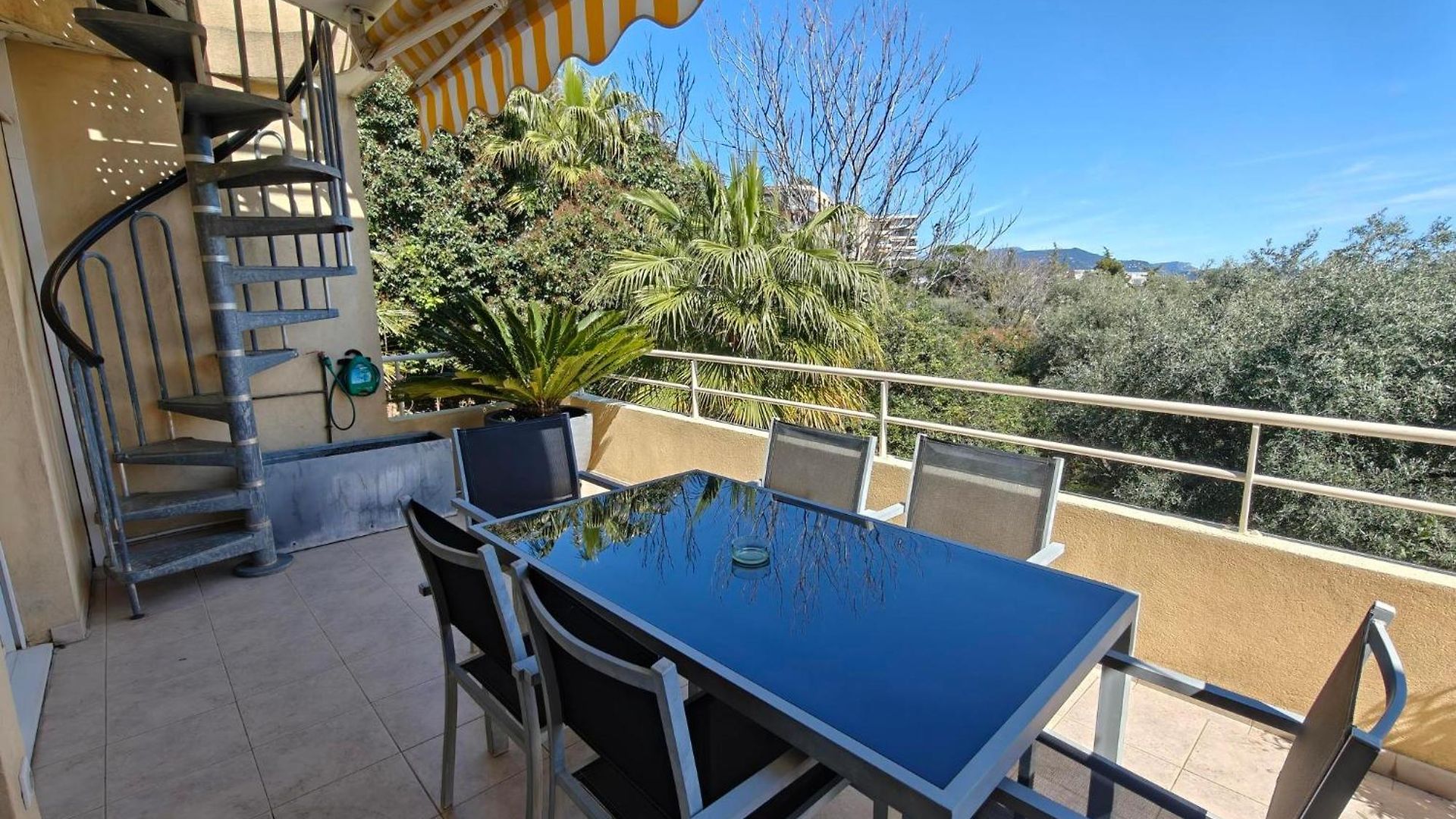 Apartment Toit Terrasse Nice-ouest Avec Parking, Clim Et Piscine Nice
