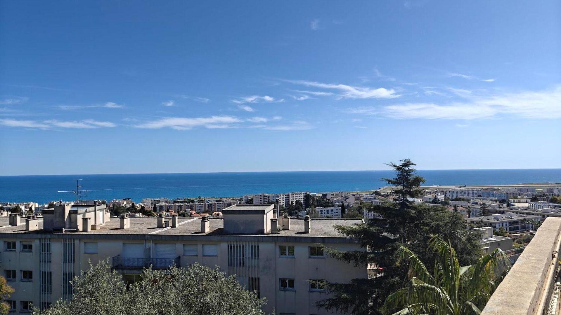 Toit Terrasse Nice-ouest Avec Parking, Clim Et Piscine * Nice