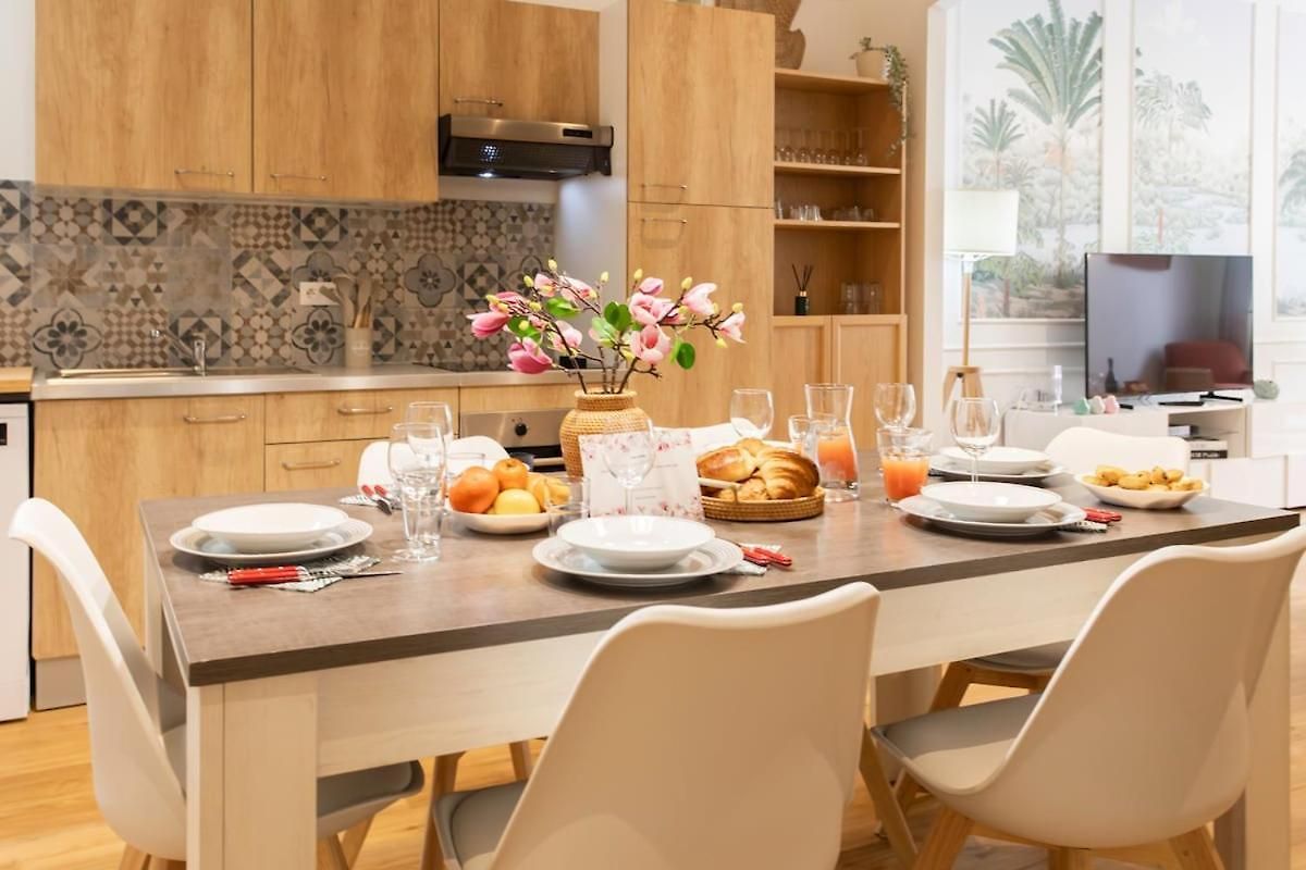 #34 Staywizus - Lamartine 3 Bdr Ac Balcony 10mins Walk To Old Town * Nice