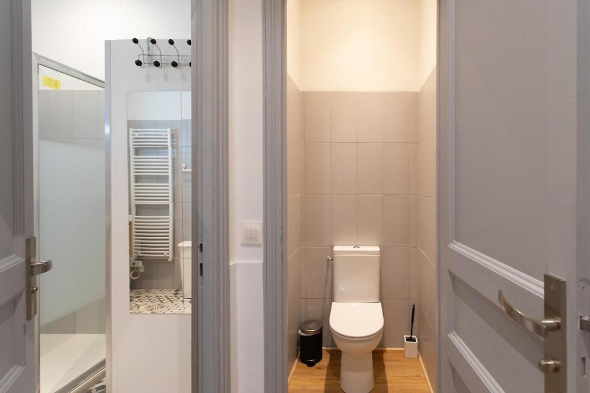 #34 Staywizus - Lamartine 3 Bdr Ac Balcony 10mins Walk To Old Town