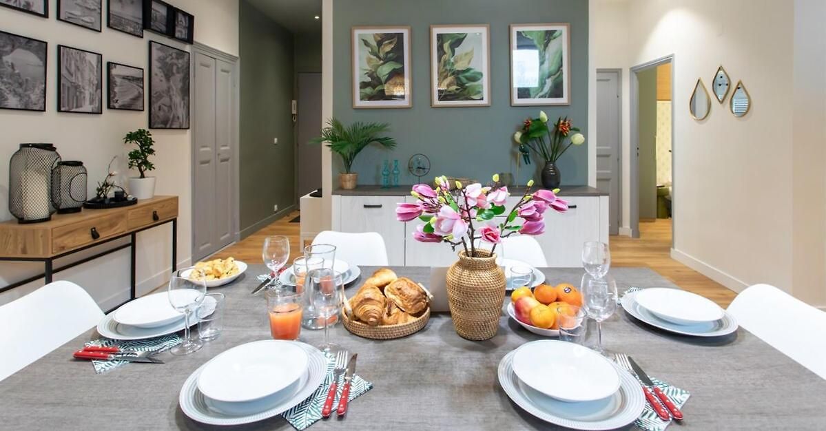 #34 Staywizus - Lamartine 3 Bdr Ac Balcony 10mins Walk To Old Town