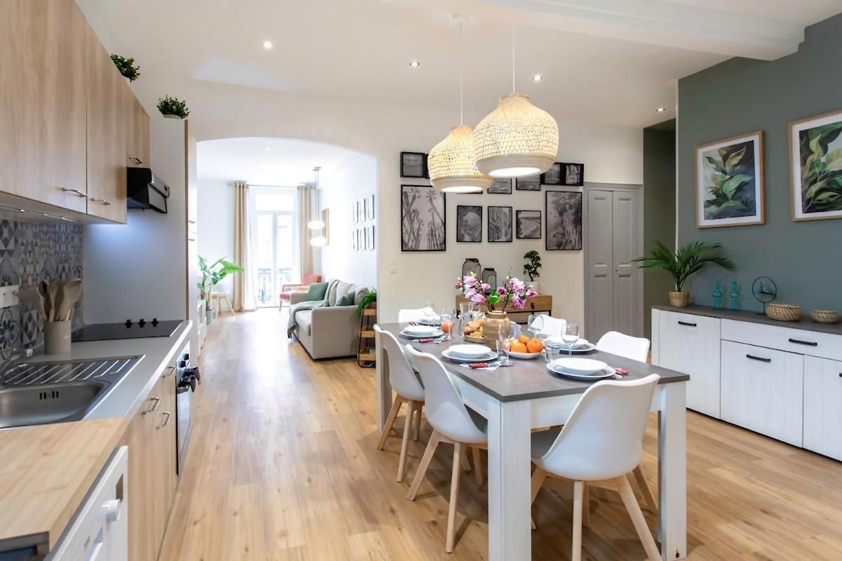#34 Staywizus - Lamartine 3 Bdr Ac Balcony 10mins Walk To Old Town Appartement