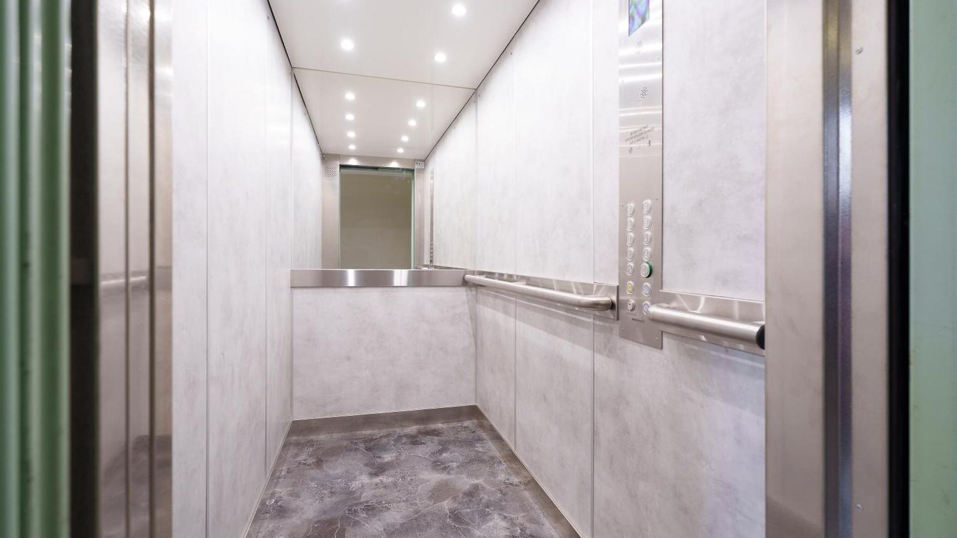Apartment Renting - Fleurs - Luxury Terrace Quiet Private Parking *