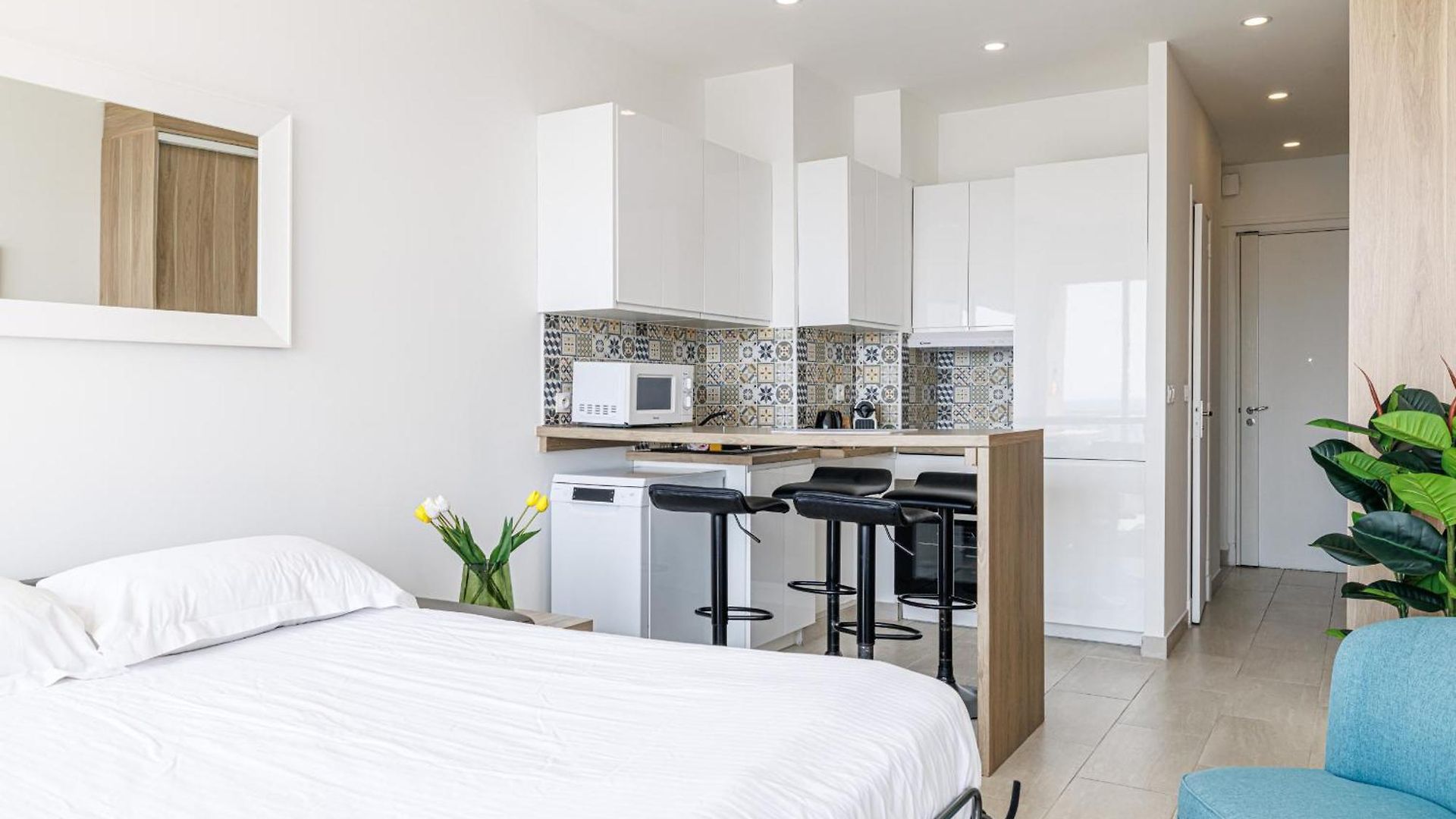 Sea View - Lovely Promenade Des Apartment