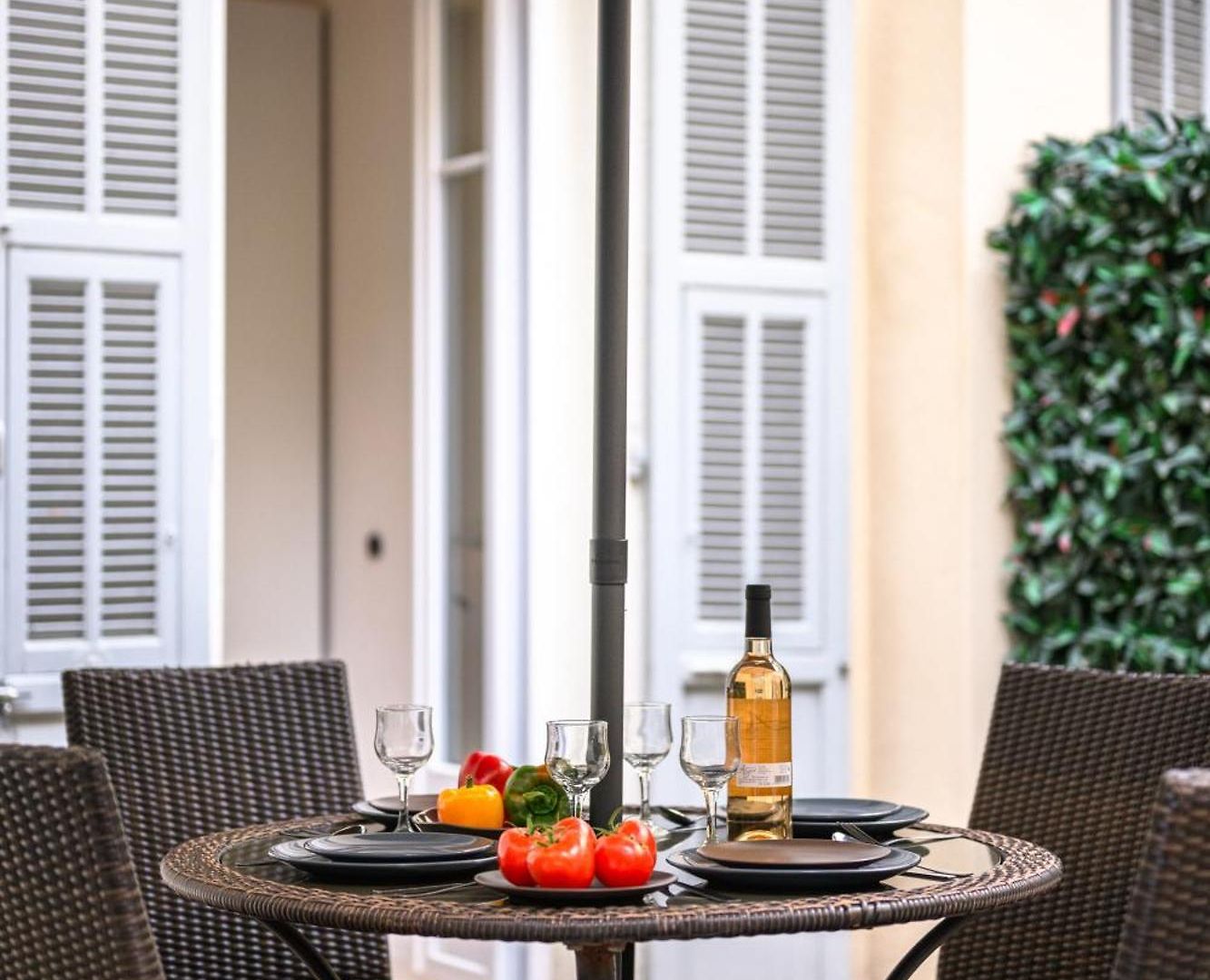 Appartement Charme Niçois Avec Terrasse En
