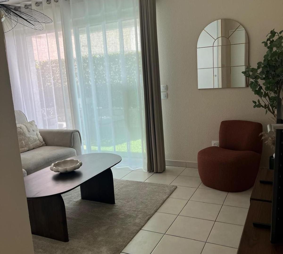 Apartment French Riviera, Parking Gratuit, Tram L1 Au Pied De L'immeuble Nice