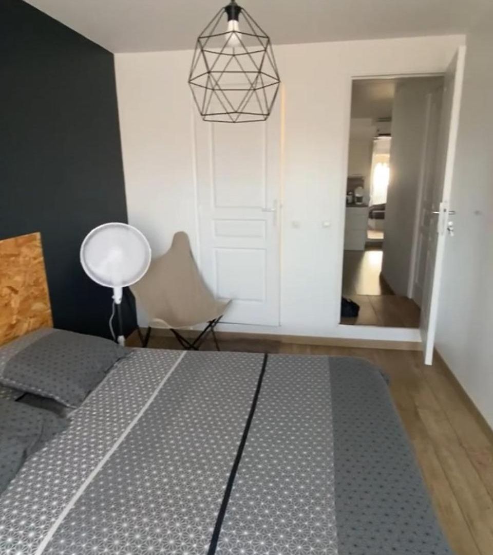Séjour chez l'habitant De 4 Proche Plage, Tram Et Aeroport Nice