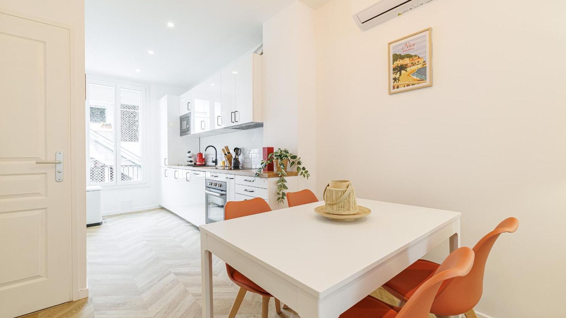 Large & Confort 2 Bdr Renovated Appartement Nice