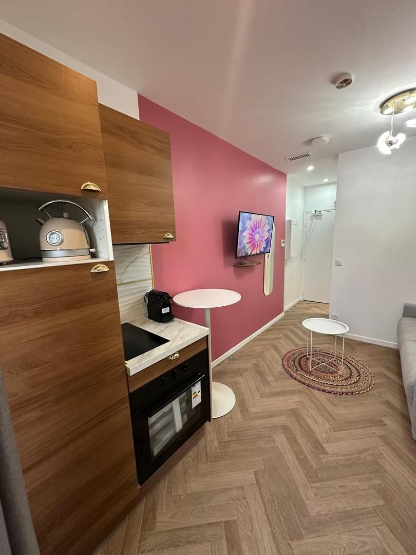 Moon - 33 Apartment *