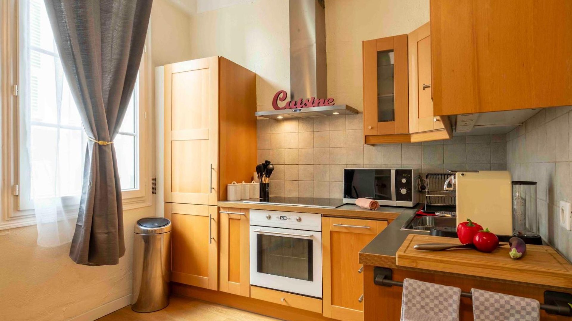 Charming Flat, Fully Equipped, Air Conditioning, Only 300m - La Loge