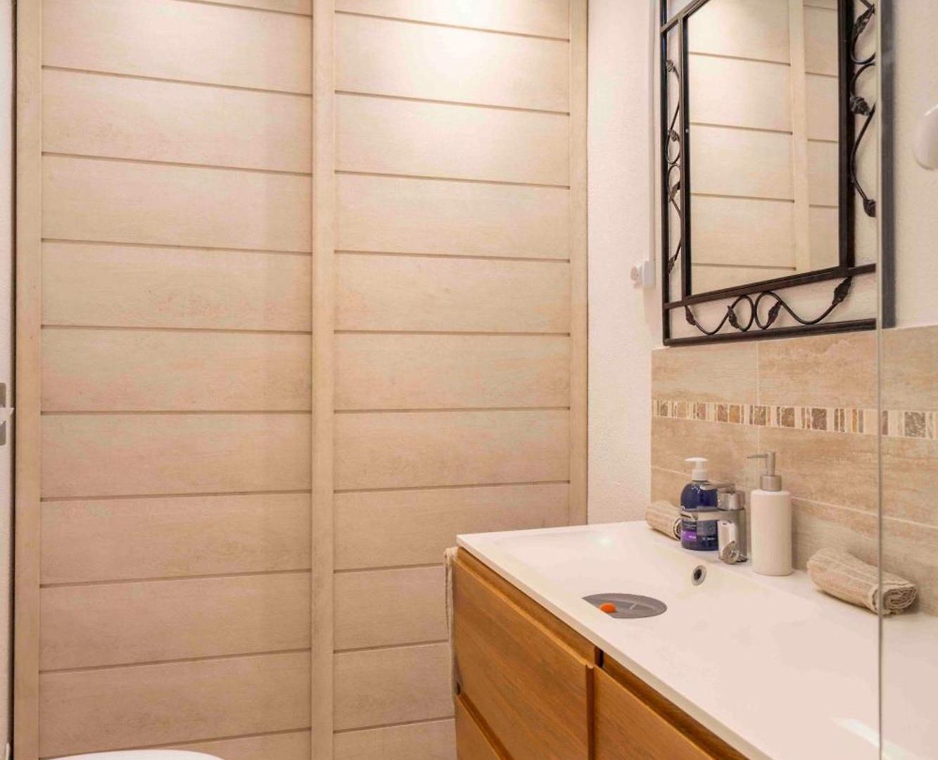 Charming Flat, Fully Equipped, Air Conditioning, Only 300m - La Loge *