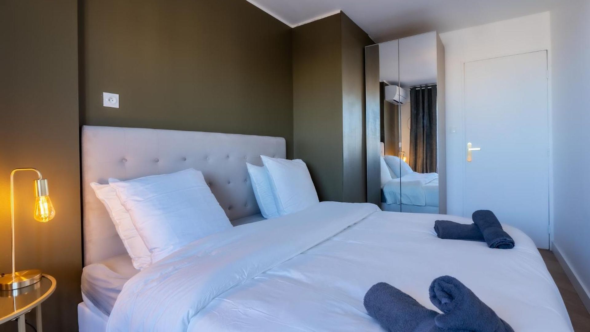 Le Sunrise Apartment *