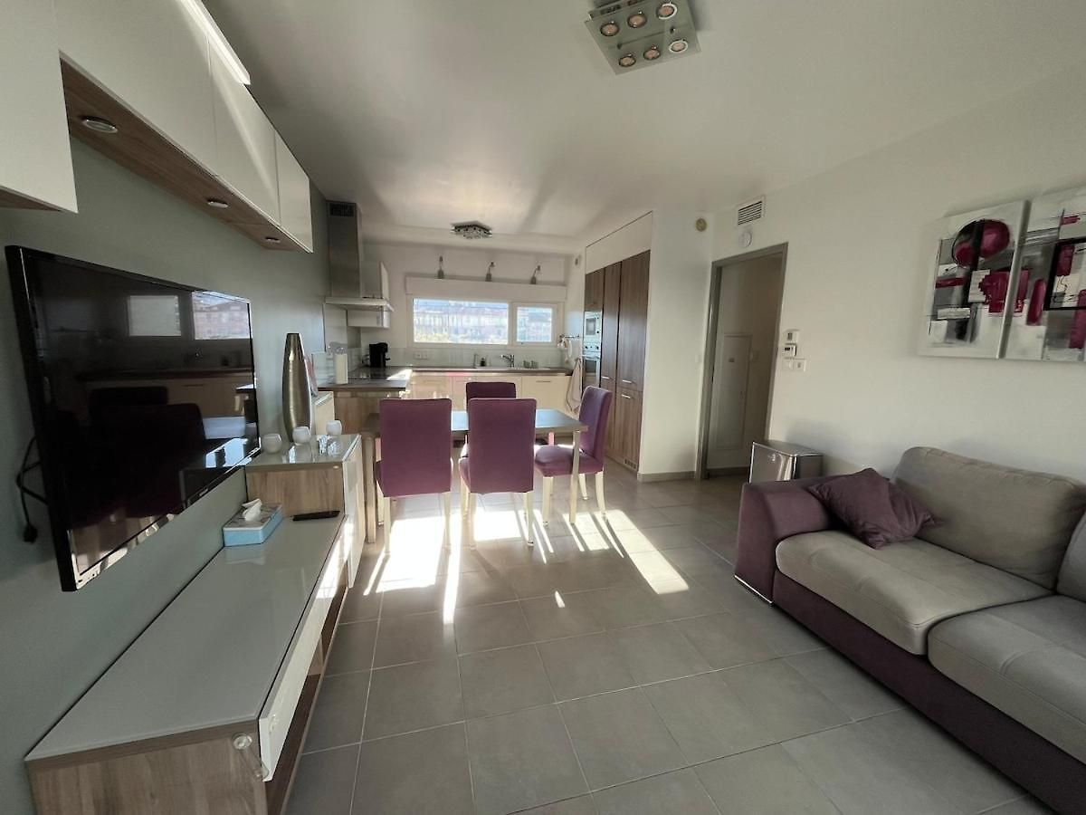 3 Pièces Au Pied De La Promenade Du Paillon Appartement *