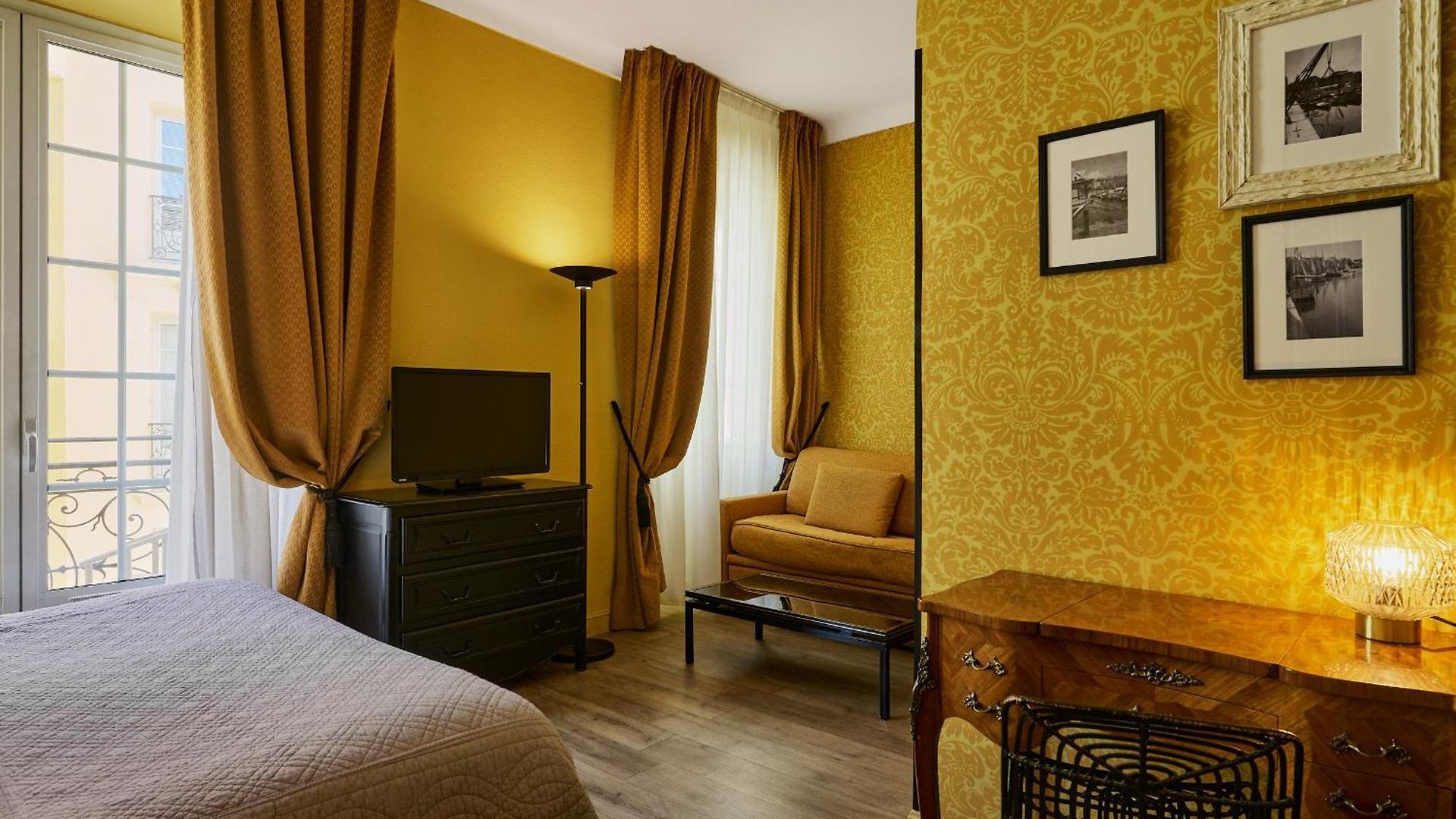 Hotel Le Grimaldi By Happyculture 4*