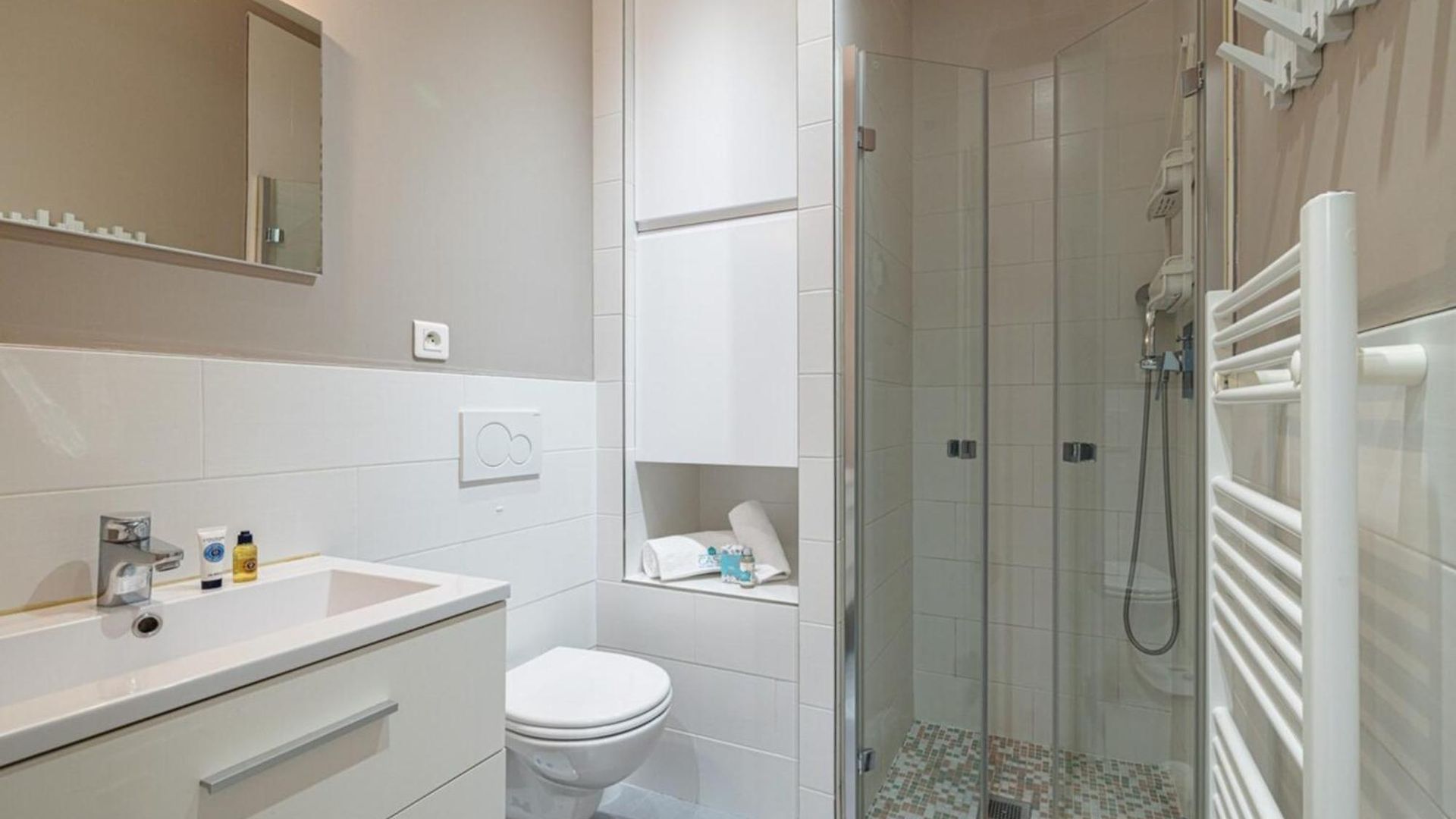 Joffre 49-d - Charming 2 Bedroom - Carré D'or Appartement Nice