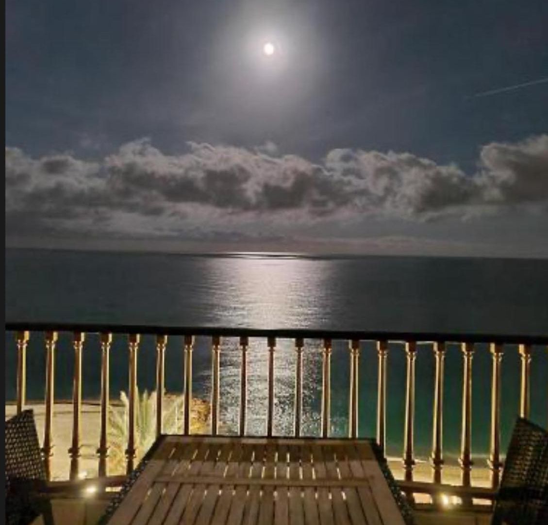 Appartement Avec Vue Sur La Promenade Des Nice