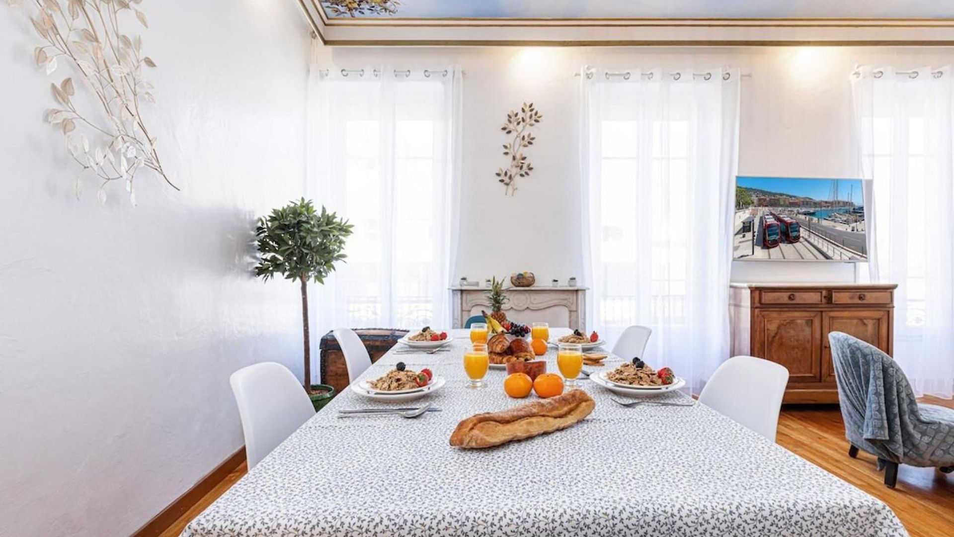 Risso - Comfortable 3 Bedrooms With Balcony Nice